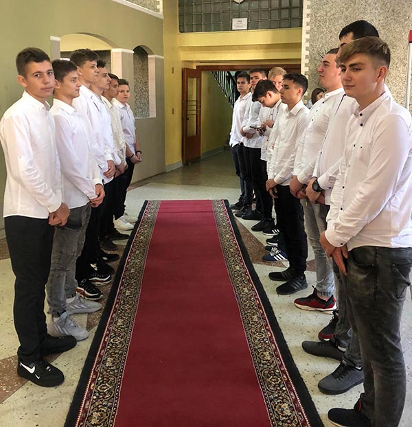 2021.09.30 Den vchitelya