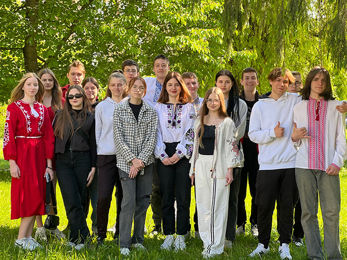 2024.05.16 Den vishivanki1