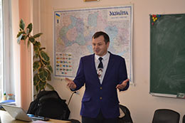 2018.12.06_Dey_Zbroyn_sil_Ukr