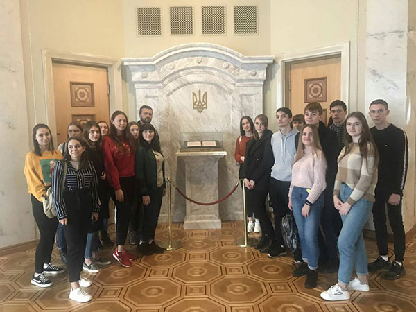 2019.11.06_Verovna_Rada_Ukr_Exurs_Kolodich2