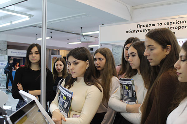 2019.11.01_Lviv_Exurs_Radchuk5.1