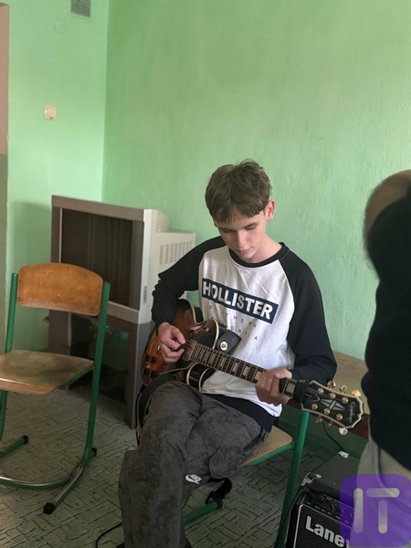 2025.05.15.mandryemo1