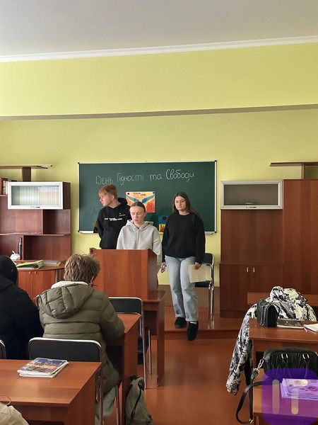 2025.05.15.mandryemo1