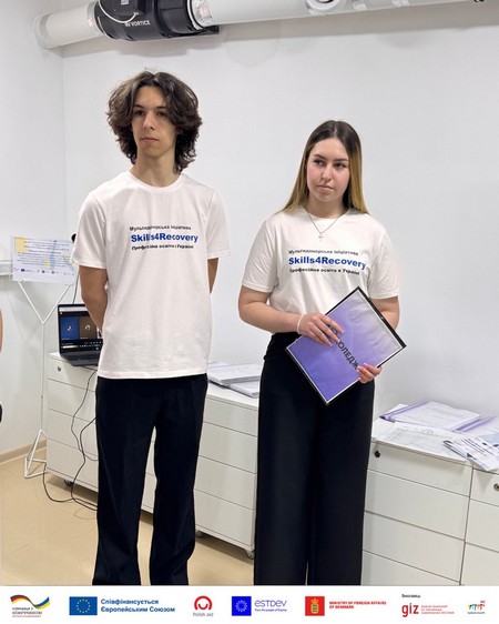 2025.05.15.mandryemo1