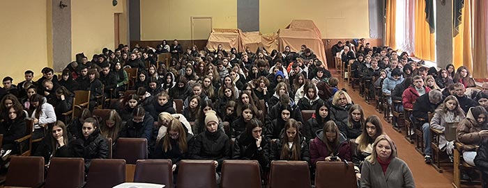 2023.11.14 Verh rada osvitn centr