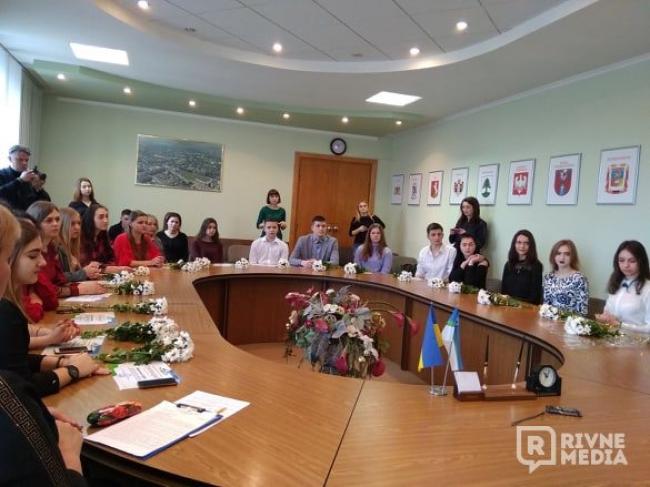2019.02.14_Stipendiya_miskogo_golovi1