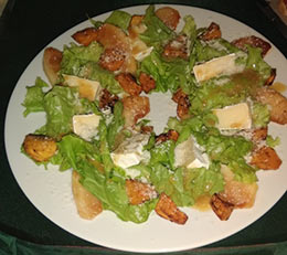 Salat_karameliz_yabluka