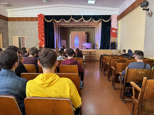 2024.10.09 Vistava Zvorotn zvyazok